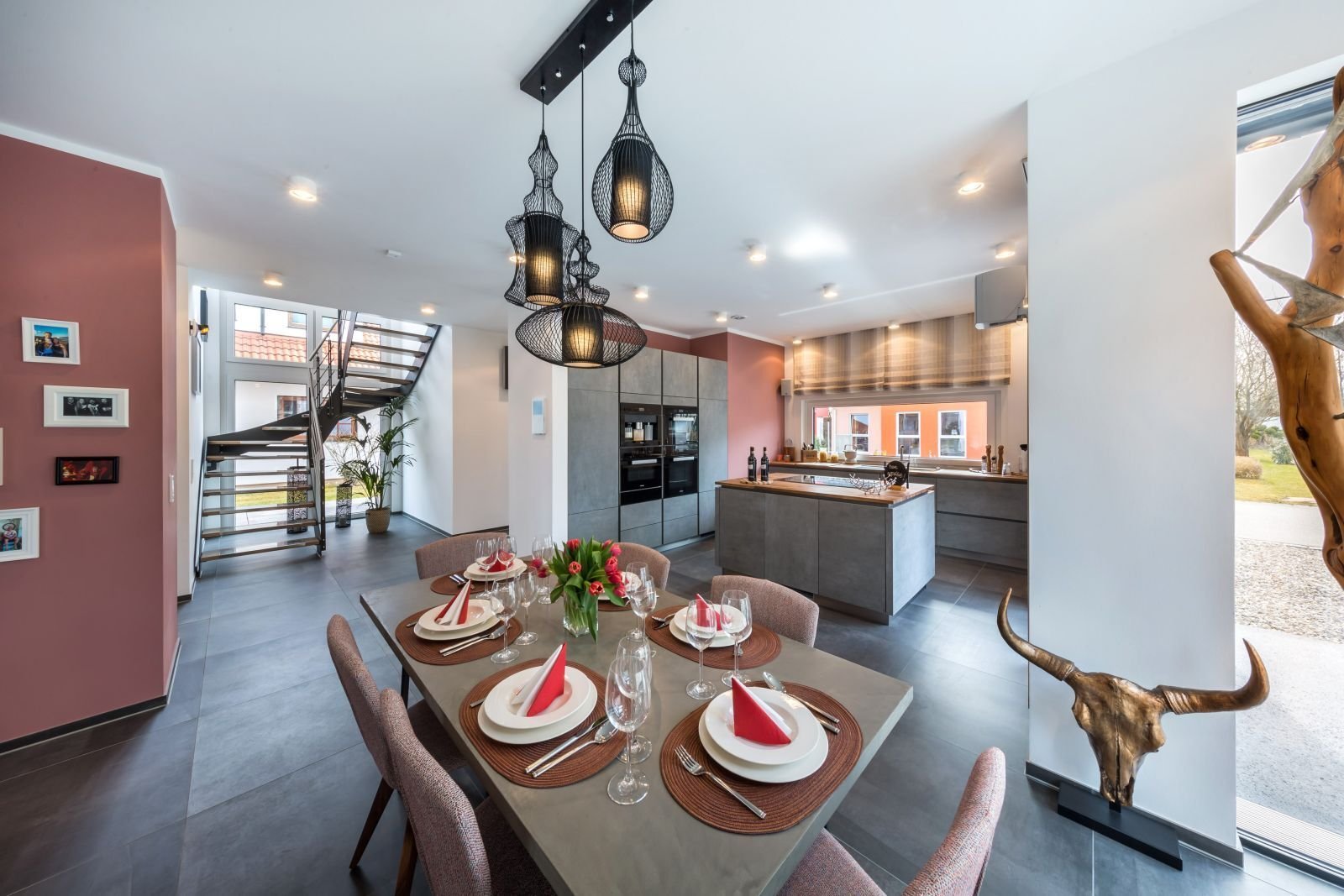 Architektur, die Persönlichkeit ausdrückt...015783050607