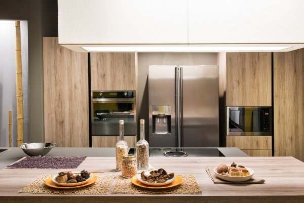 Zwei Familien, ein Zuhause voller Wärme...Pierino Vitiello 015782031444