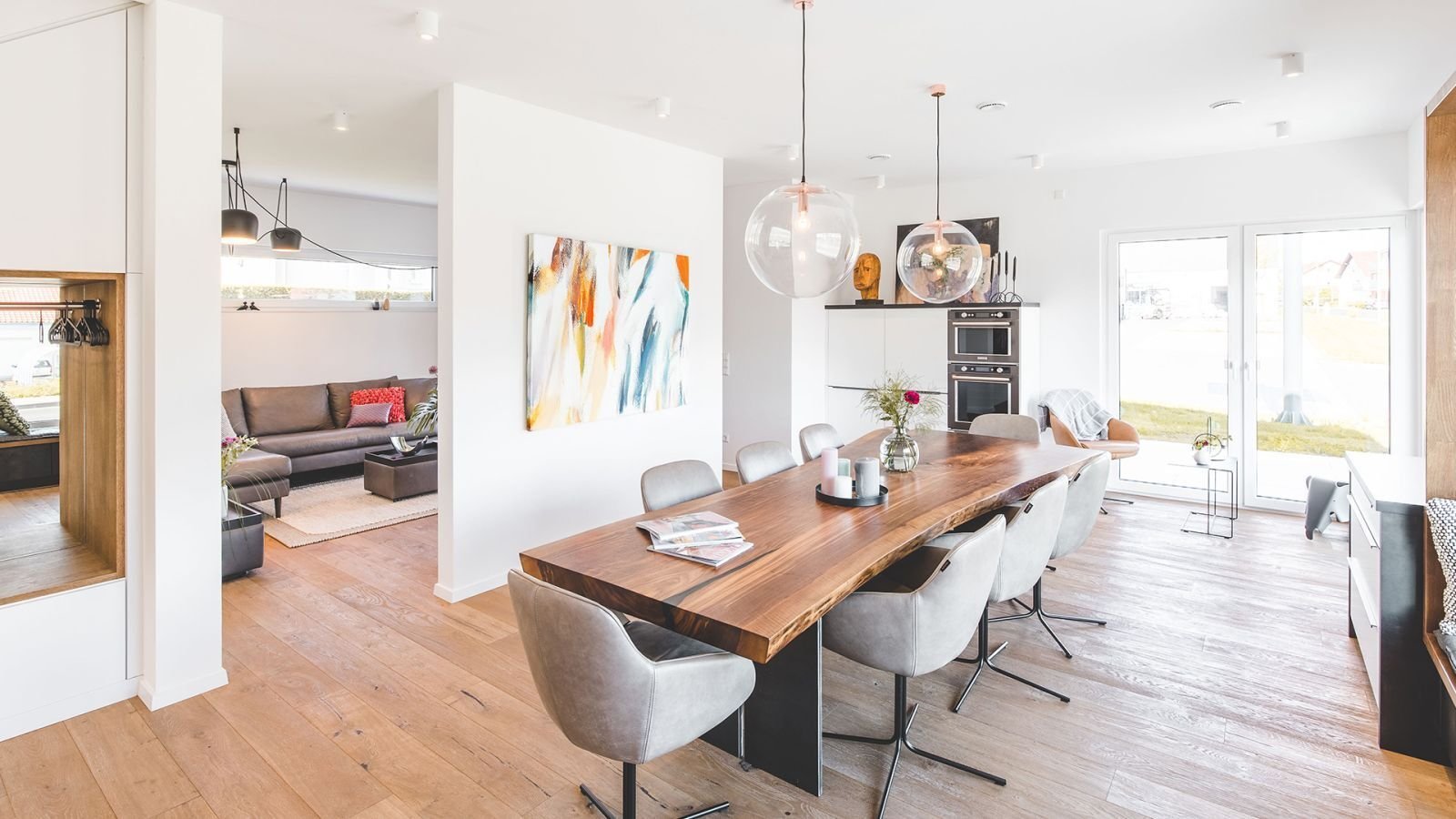 EXTRAVAGANZ MIT SUBSTANZ - IHR DESIGNHAUS FÜR HÖCHSTE ANSPRÜCHE