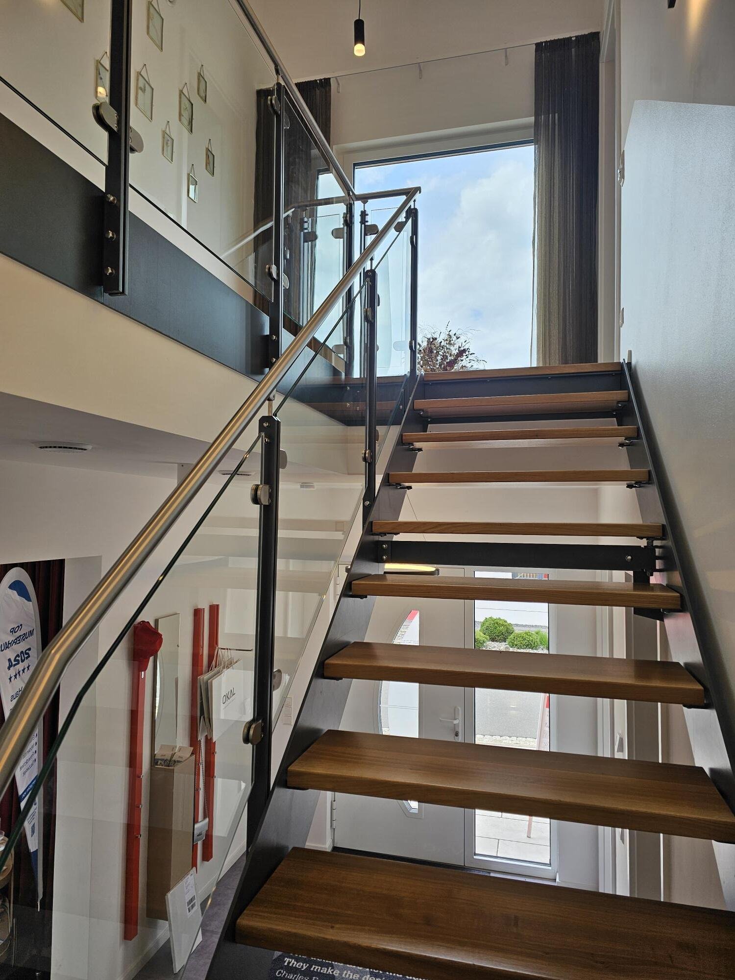 Ein Stück Zuhause, bereit für ihre Träume...015782031444