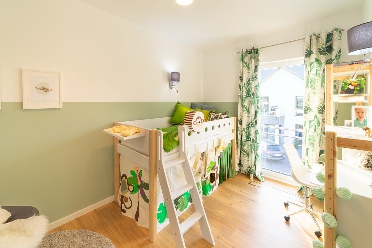 Haus mit 2 Wohnungen - mit Grundstücksanteil nur 385.000 € je Familie