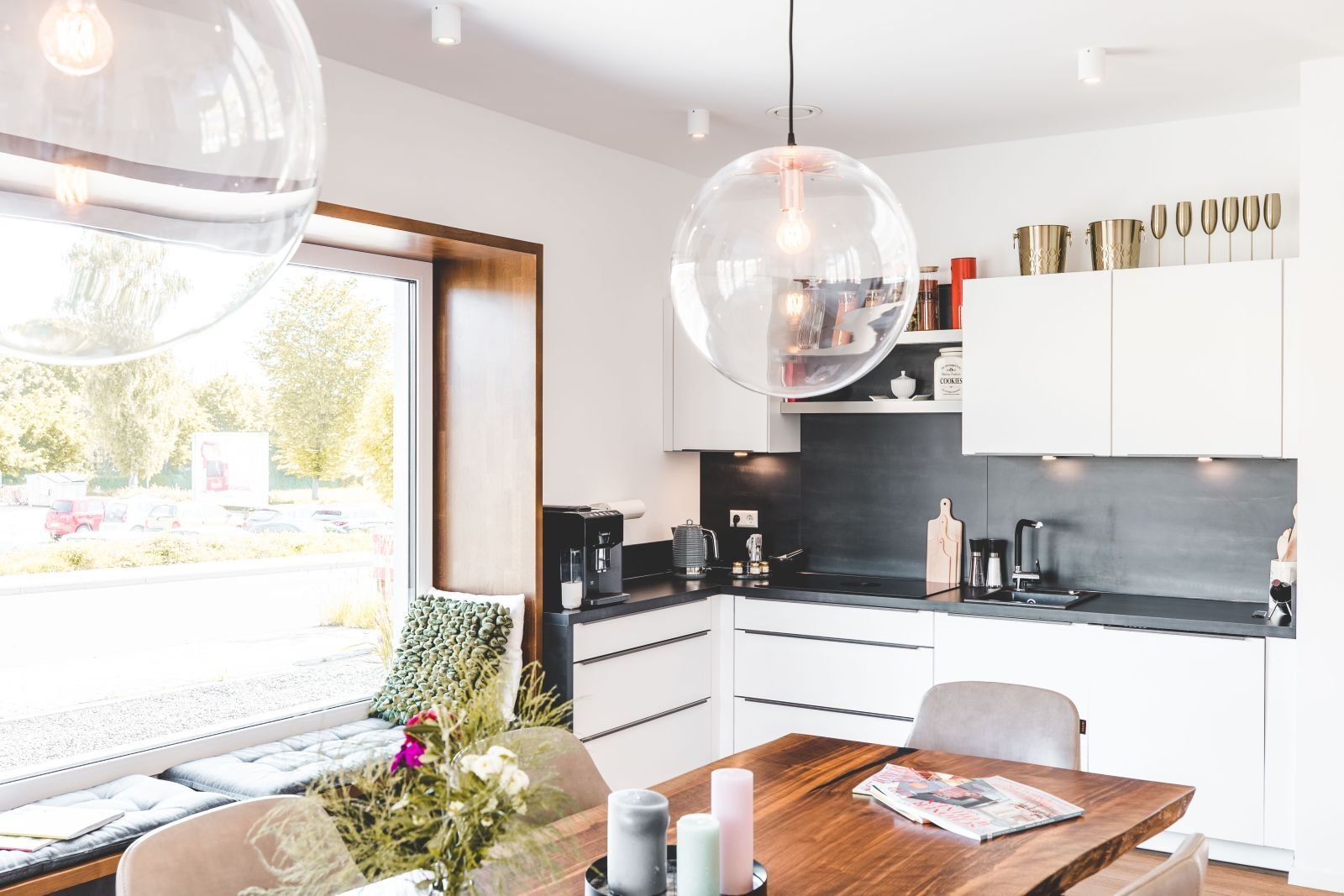 HERRLICHE SEEIDYLLE - 2 MIN VOM WASSER ENTFERNT!!!