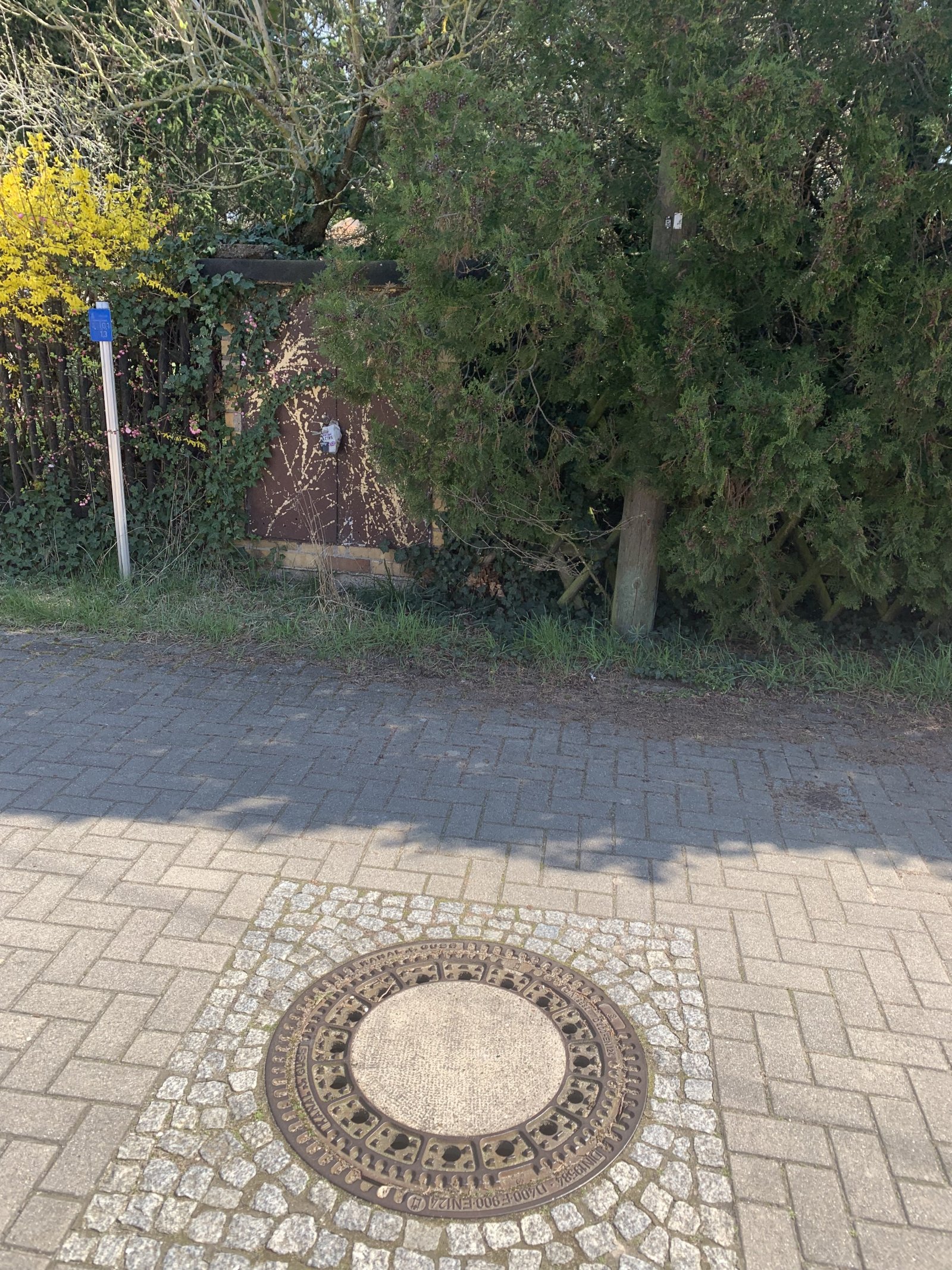 ZWISCHEN AUENWALD UND CITY, PERFEKTE LAGE