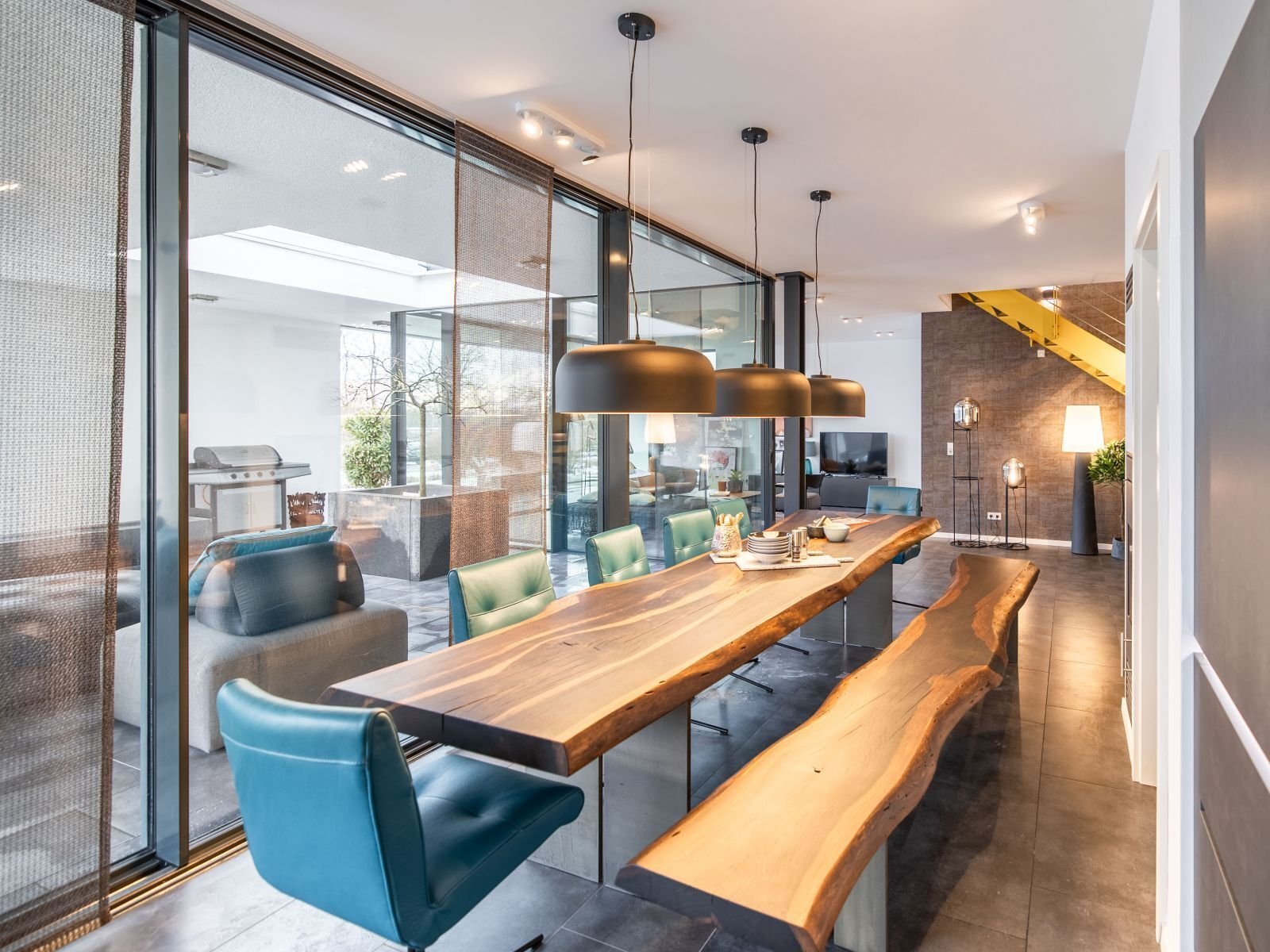 Reden oder liefern? – Dieses Haus liefert