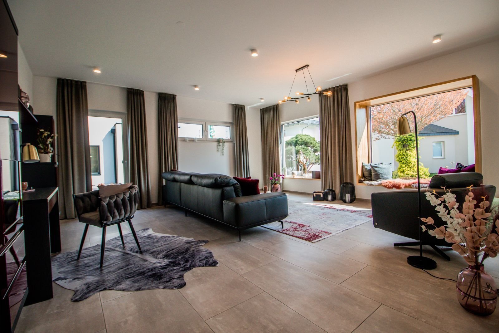 Büro? Apartment? Doppelgarage? Ja.