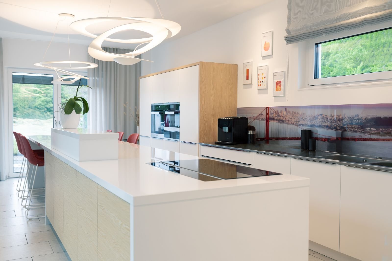Einzigartiges Hauskonzept mit viel Licht und Helligkeit ! Mit Grundstück berechnet !