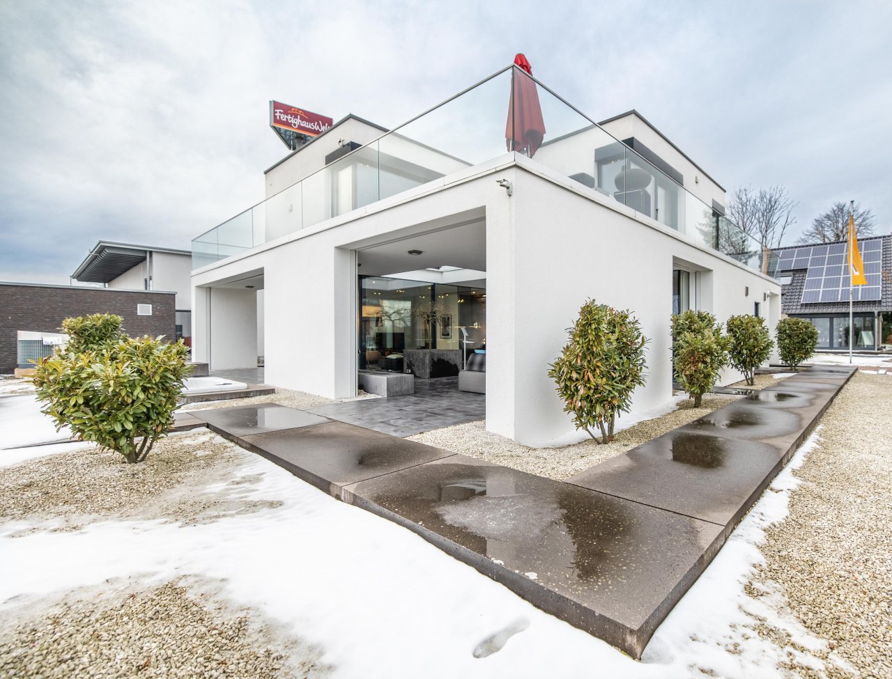 Schwedt/Oder: Haus mit Freiraum und viel Licht für ihr neues Leben ! Mit einem Grundstück berechnet ! 